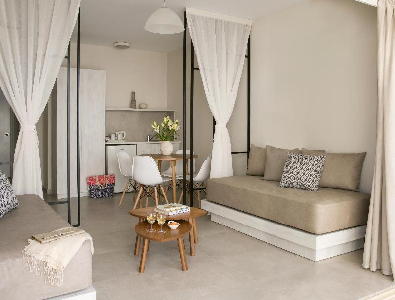 Готель Louis Paphos Breeze Klorakas Номер фото