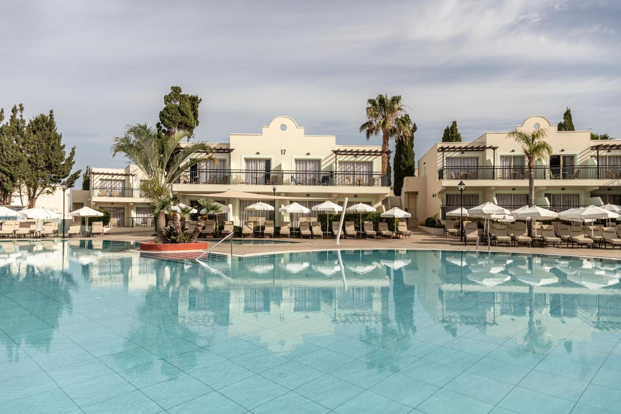 Готель Louis Paphos Breeze Klorakas Екстер'єр фото