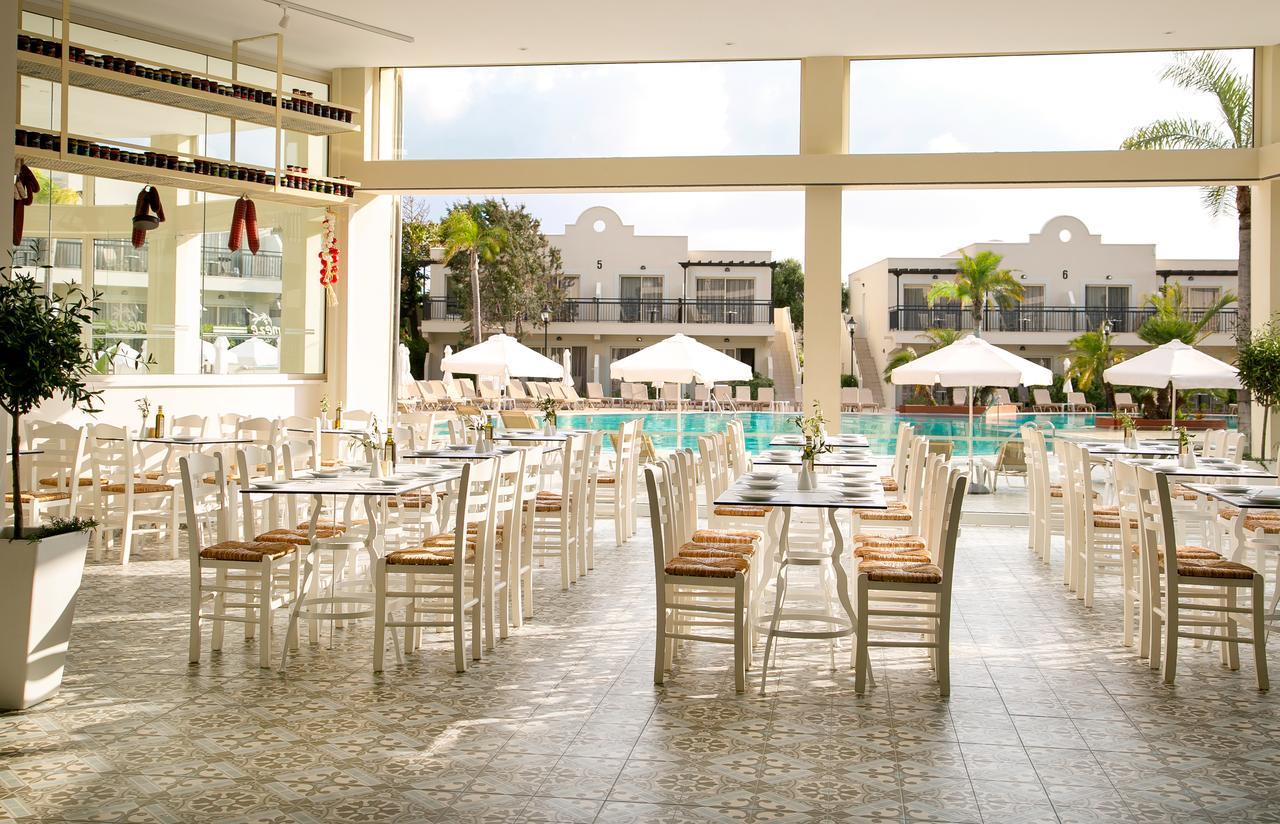 Готель Louis Paphos Breeze Klorakas Екстер'єр фото