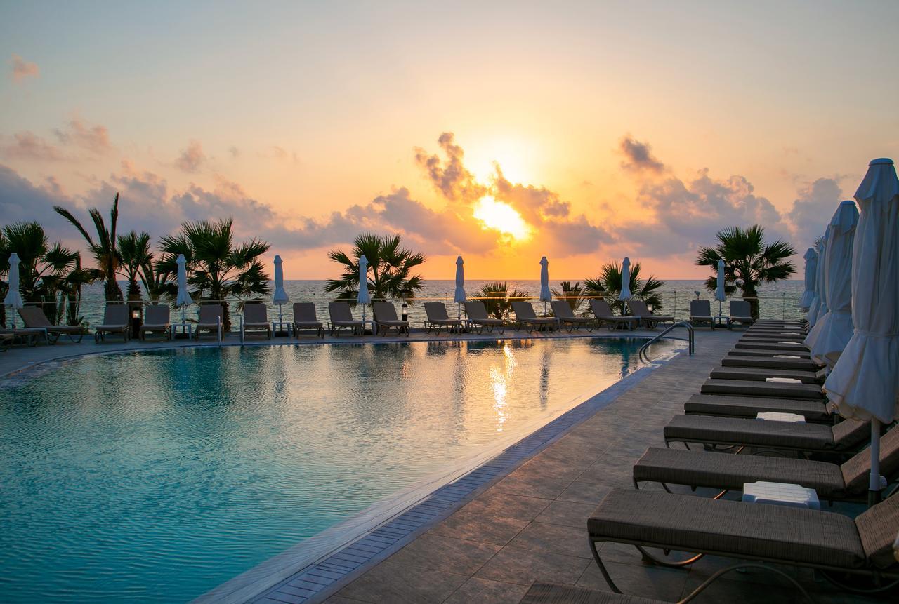 Готель Louis Paphos Breeze Klorakas Екстер'єр фото